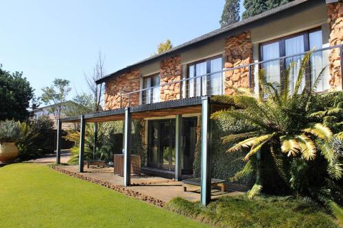 Modjadji House — 4-Star Luxury Hotel in Roodepoort, South Africa