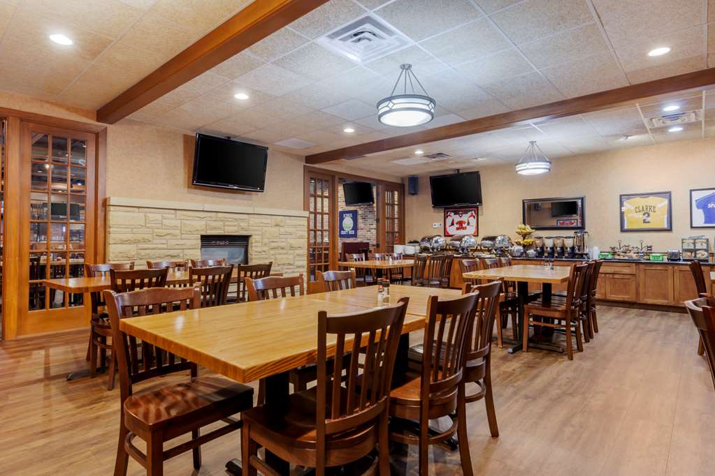 Best Western Plus Dubuque Hotel & Conference Center - photo 8