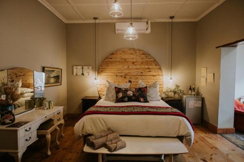 Three Birds Country House — 4-Star Luxury Hotel in Richmond, South Africa