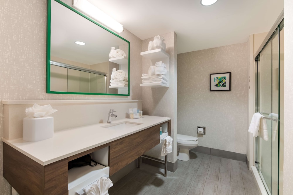Hampton Inn & Suites Charlotte Airport - photo 25