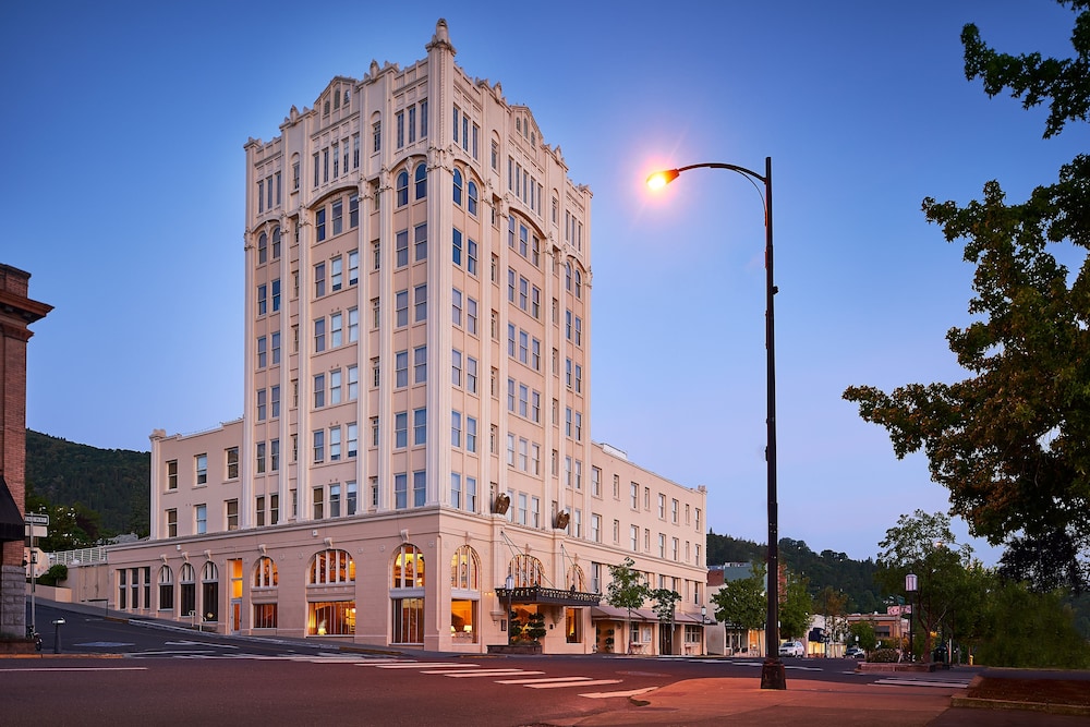 Ashland Springs Hotel - photo 56