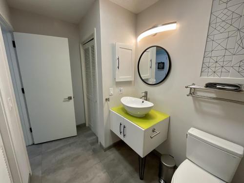 Mod And Fun Villa With Full Access To All Resort Amenities 9ewc 2 Bedroom Villa - photo 5