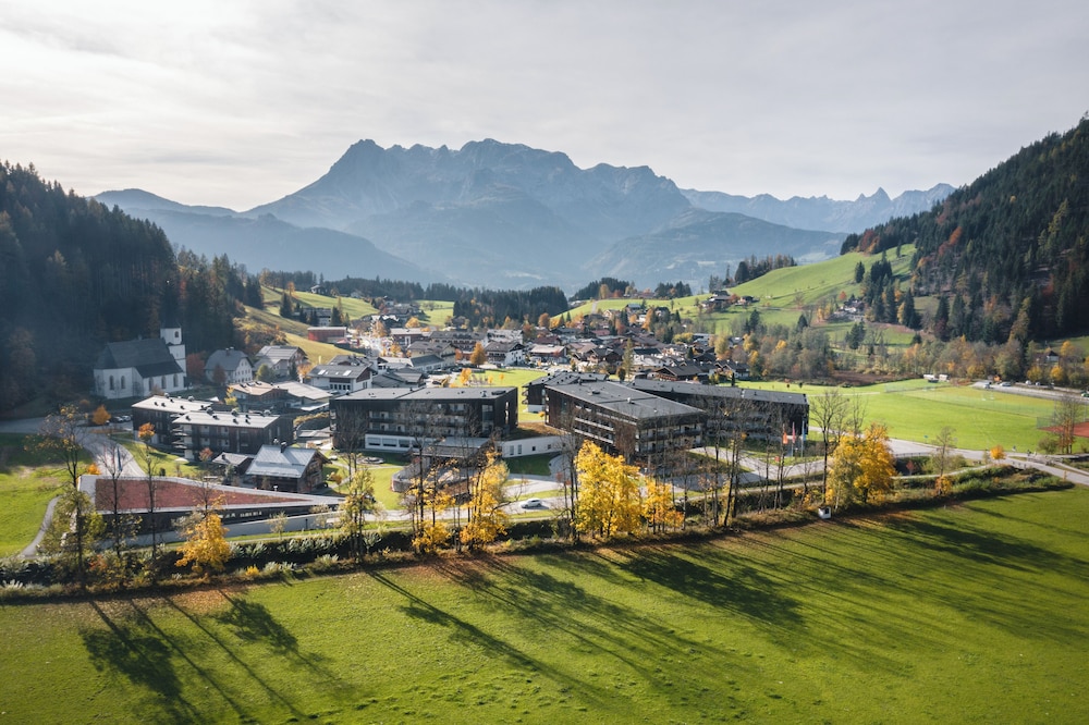 Apartments Bergresort Werfenweng — 4-Star Luxury Hotel in Werfenweng, Austria