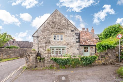 Cosy cottage on outskirts of Bath — 4-Star Luxury Hotel in Saltford, United Kingdom