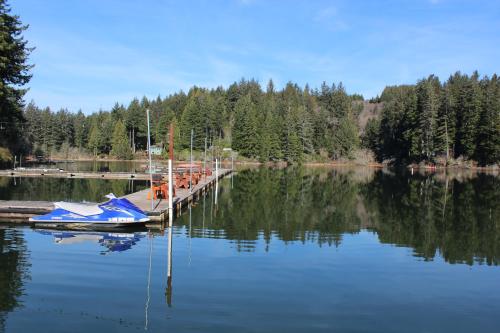 Mercer Lake Resort and Beach - photo 10