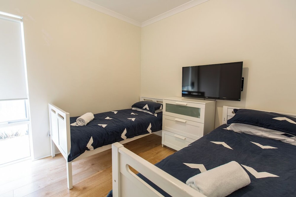 Contemporary Cove — Quindalup