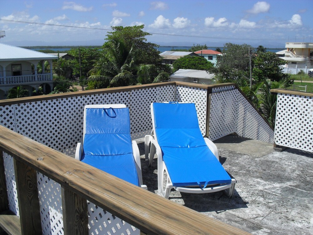 Michelo Suites in Placencia, Belize
