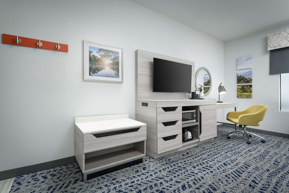 Hampton Inn Ashland City TN - photo 4