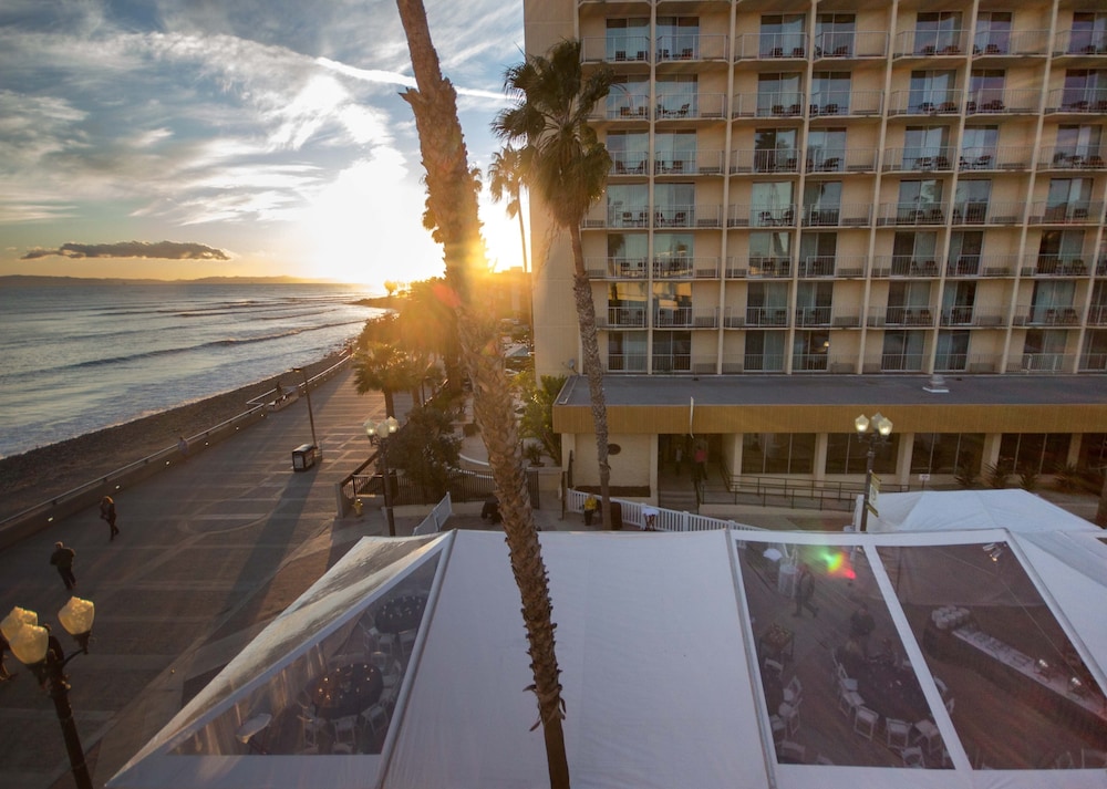 Crowne Plaza Ventura Beach by IHG - photo 142