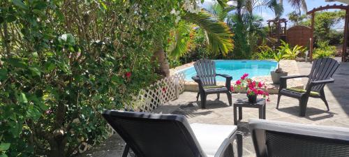 Bungalow Tout Confort Avec Piscine Partagee À 5 Mn De La Mer — 4-Star Luxury Hotel in Saint-Francois, Guadeloupe