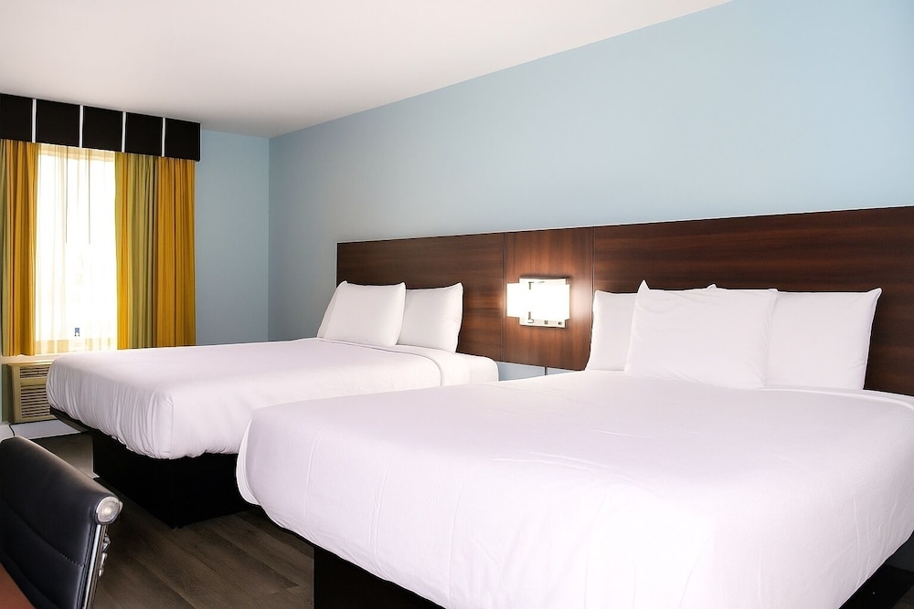 Florence Inn and Suites - photo 8