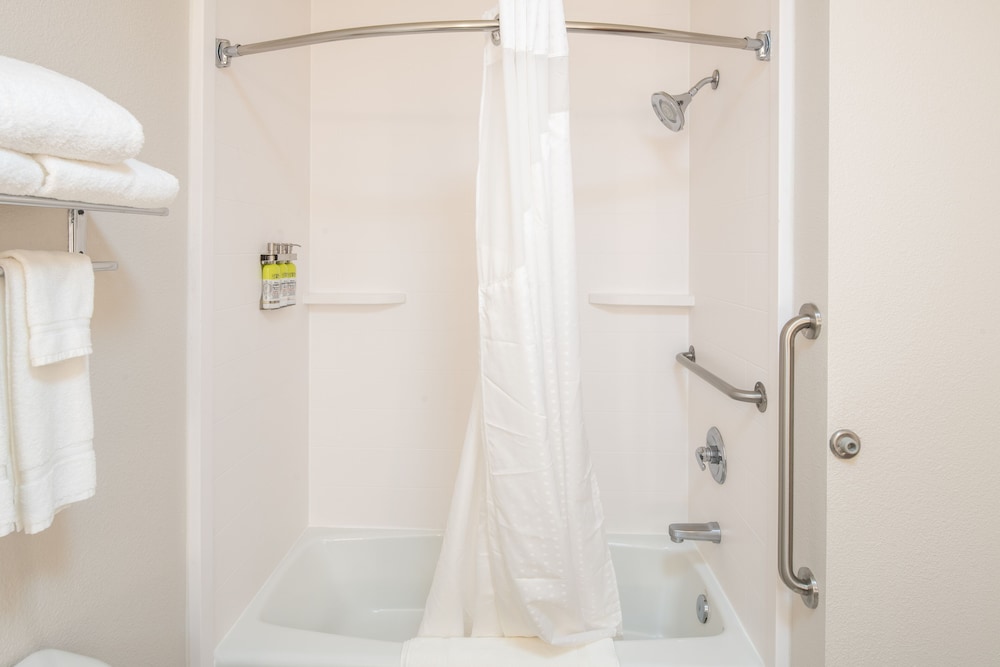Holiday Inn Express & Suites N Waco Area West by IHG - photo 34