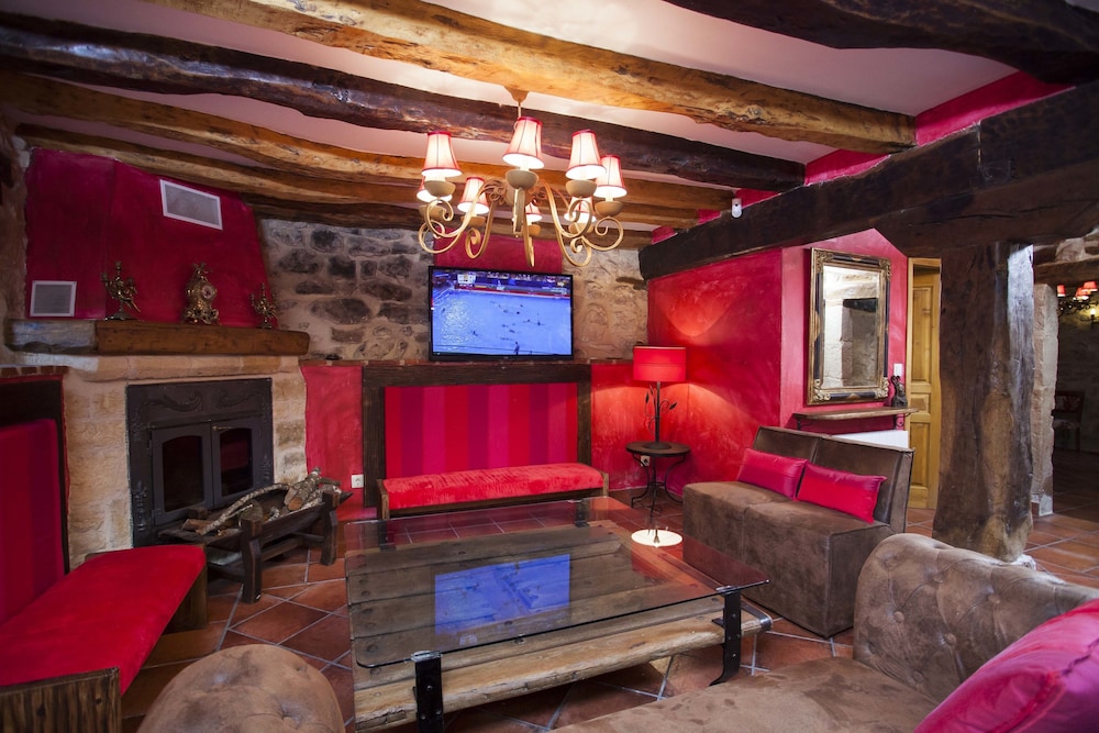 Hotel Rural La Torre de Bisjueces - carbon neutral hotel in Burgos