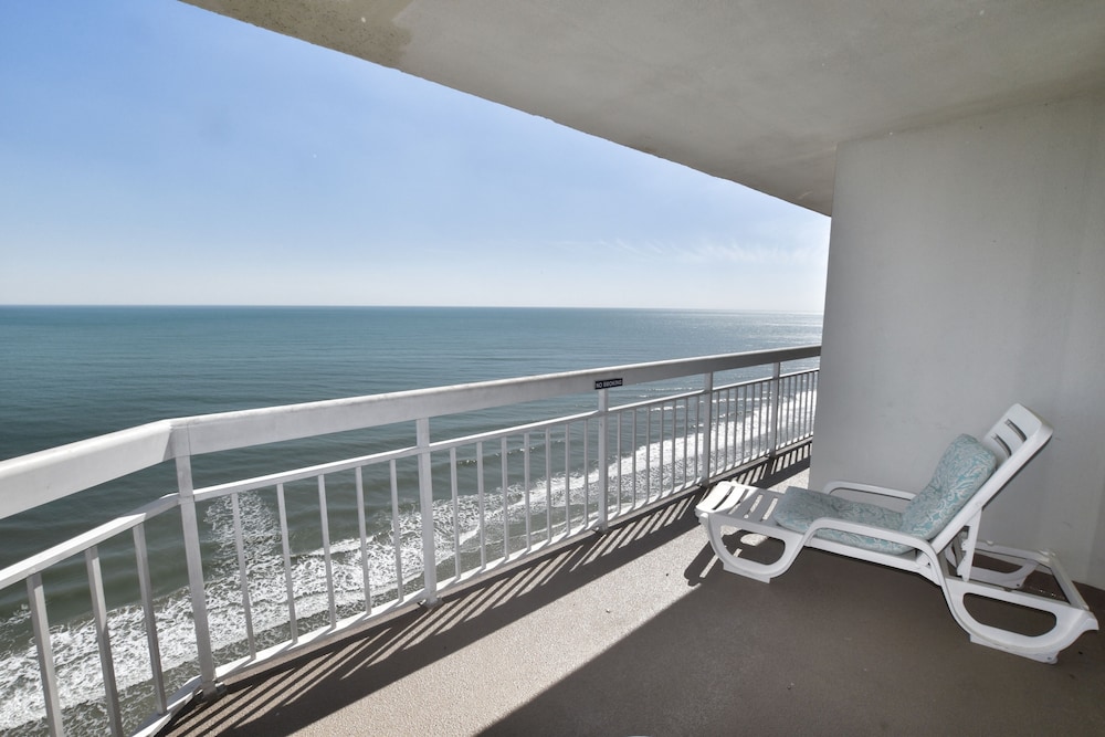 1412 Waters Edge Resort 3 Bedroom Condo by RedAwning - photo 26