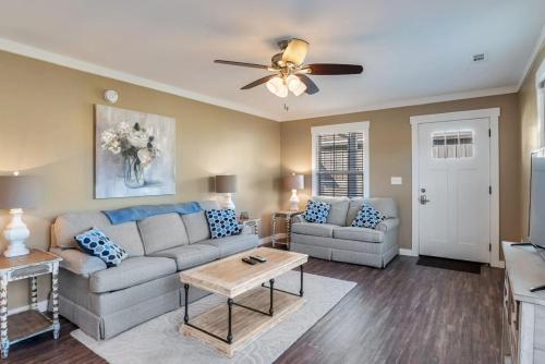 Travelers Fairview Haven — 4-Star Luxury Hotel in Fairview, United States