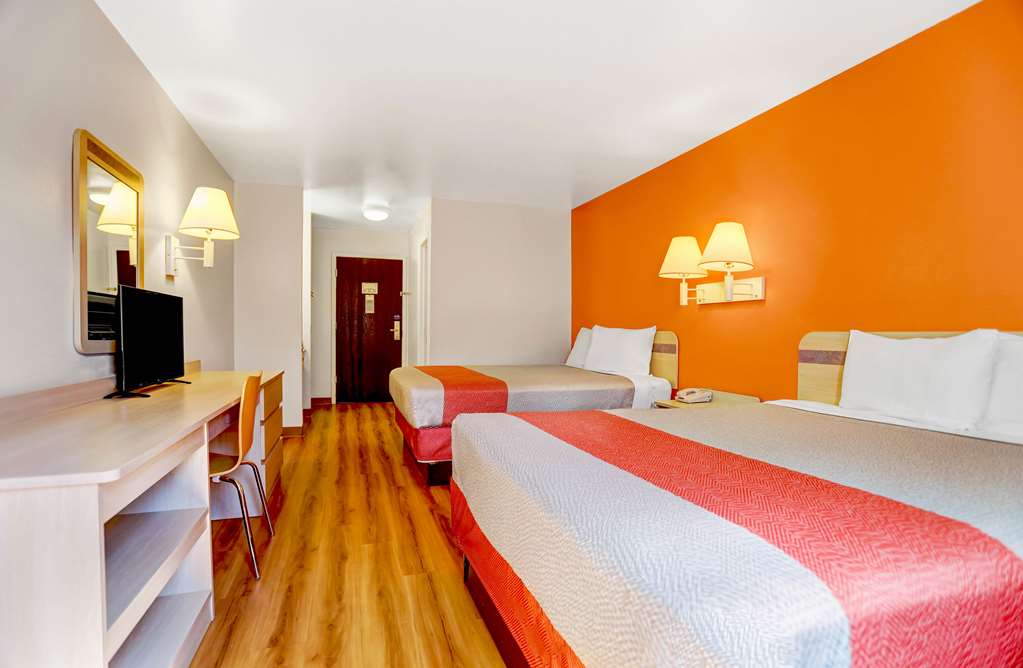 Motel 6 Espanola NM - photo 13