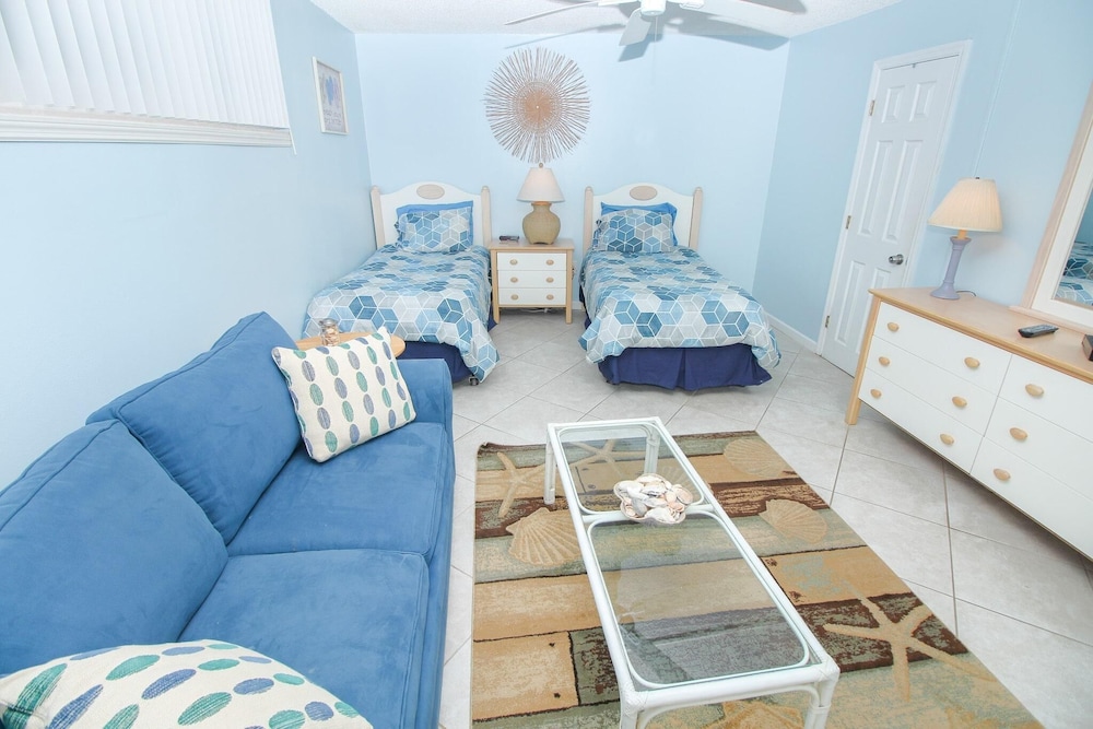 Coronado Towers 201 - photo 6