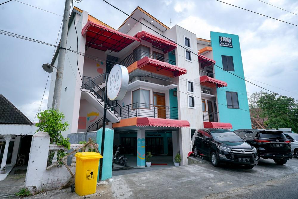 Sans Hotel Bougenville Lampung in Bandar Lampung, Indonesia