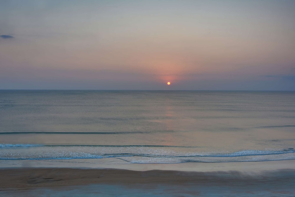 Home2 Suites by Hilton Ormond Beach Oceanfront - photo 67