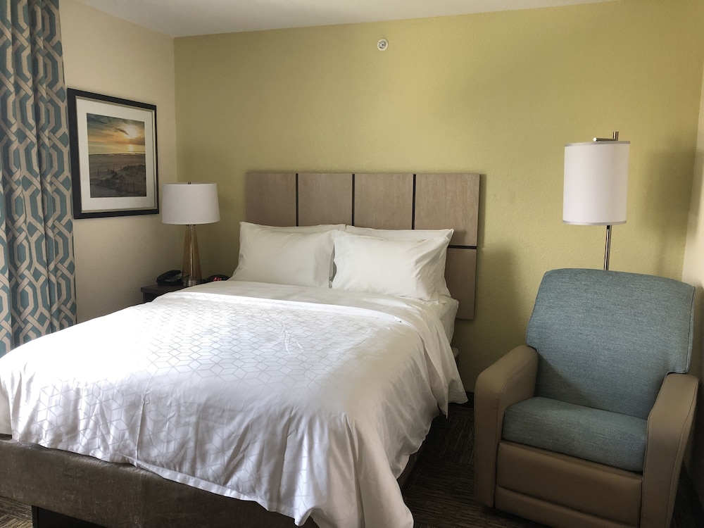 Candlewood Suites Panama City Beach Pier by IHG - photo 9