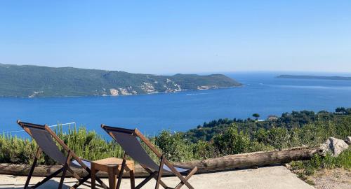 Apartment Luna — 4-Star Luxury Hotel in Herceg-Novi, Montenegro