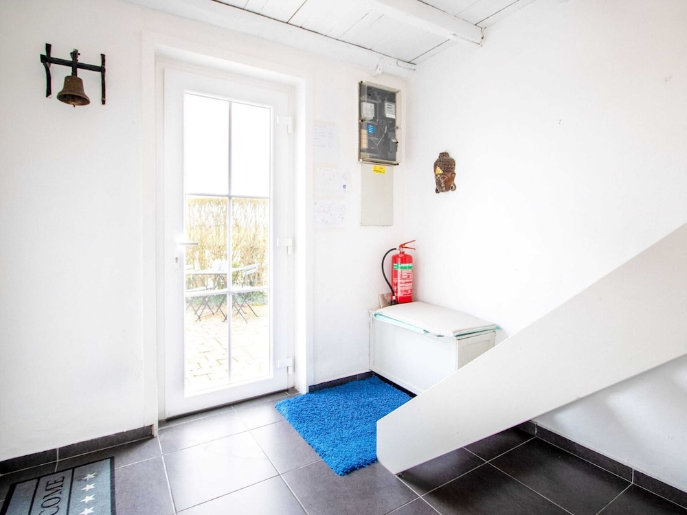 Holiday home in Stavele with terrace — Alveringem — photo 2