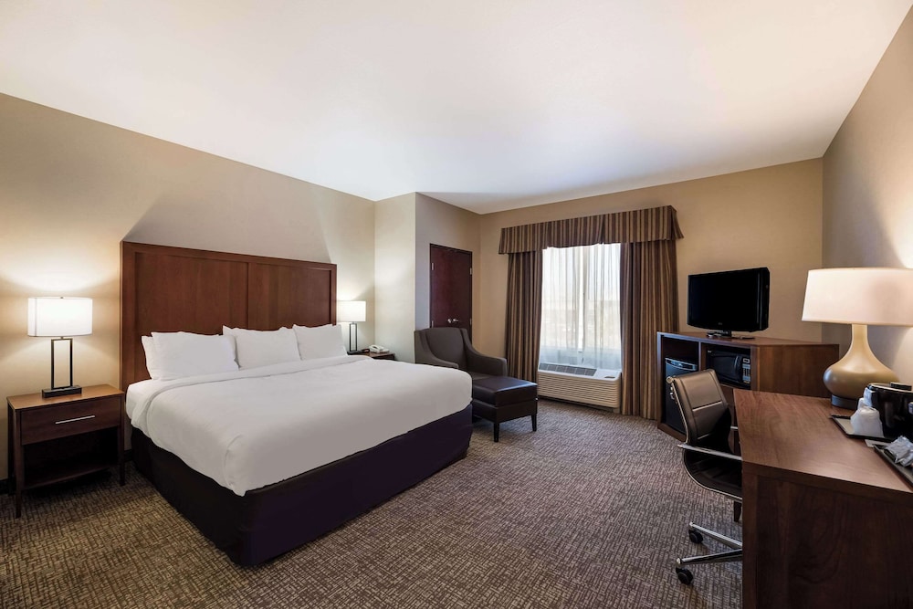 Comfort Inn & Suites Las Vegas Nellis - photo 5