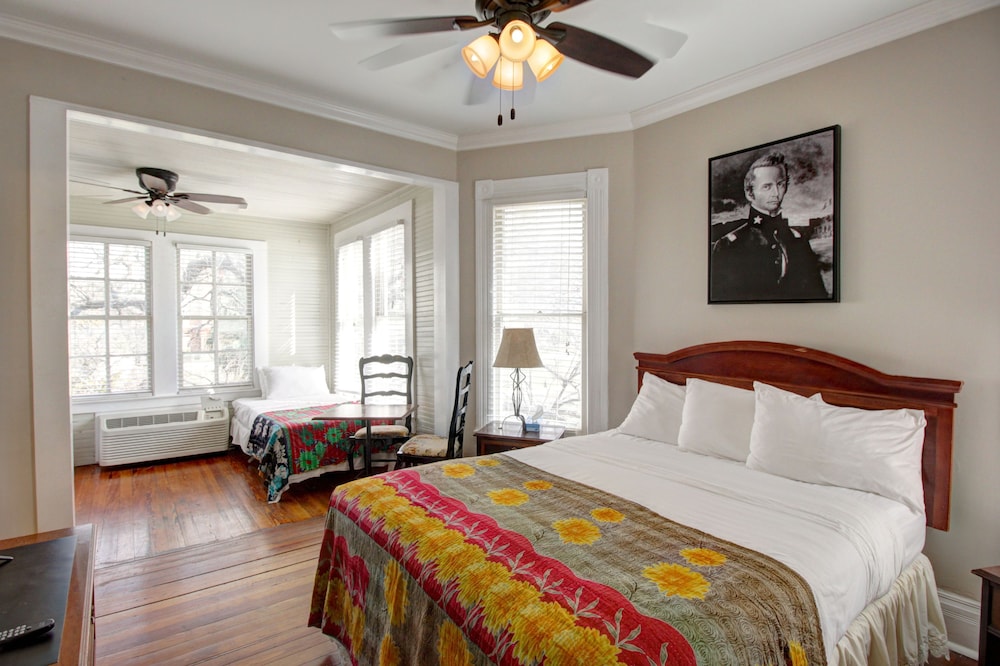 Inn on the Riverwalk - photo 10