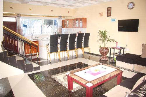 Lucky Sea Breeze Villa — 4-Star Luxury Hotel in Mombasa, Kenya