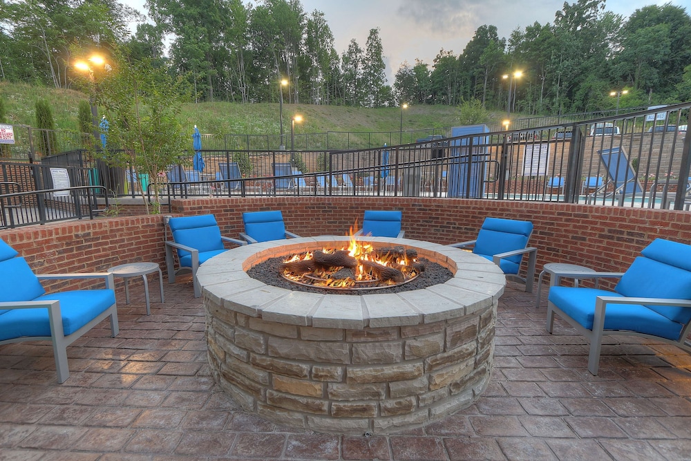 Hilton Garden Inn Pigeon Forge - photo 50