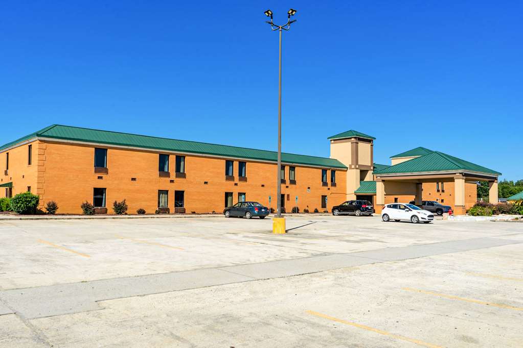 Quality Inn Whiteville North - photo 3
