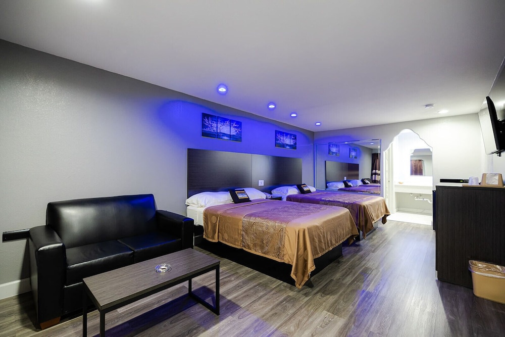 Downtowner Inns Houston - photo 18
