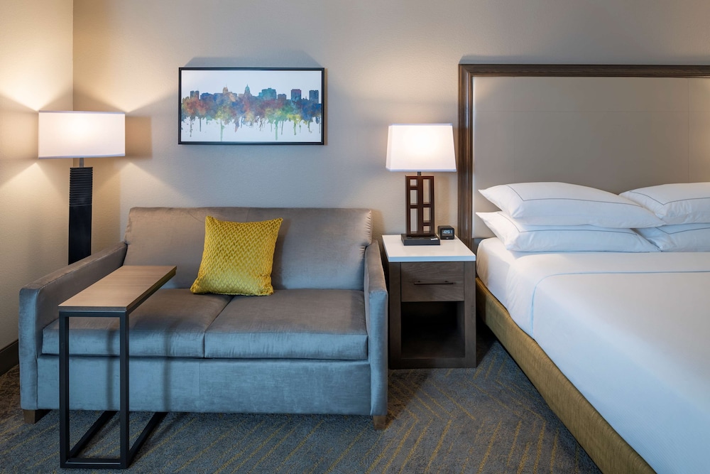 DoubleTree by Hilton Madison East WI - photo 24