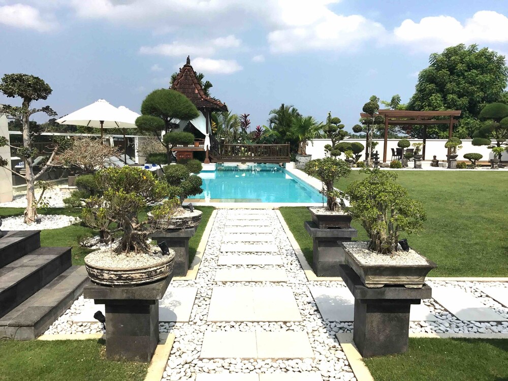 Villa Jaal — 4-Star Luxury Hotel in Canggu, Indonesia