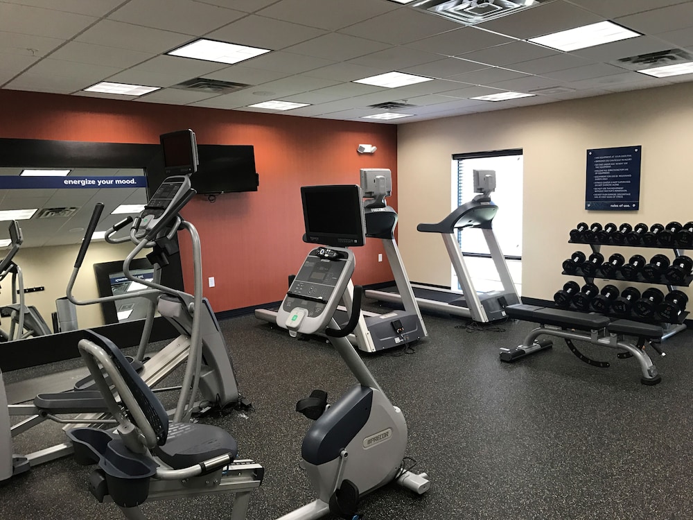 Hampton Inn & Suites Moore - photo 22