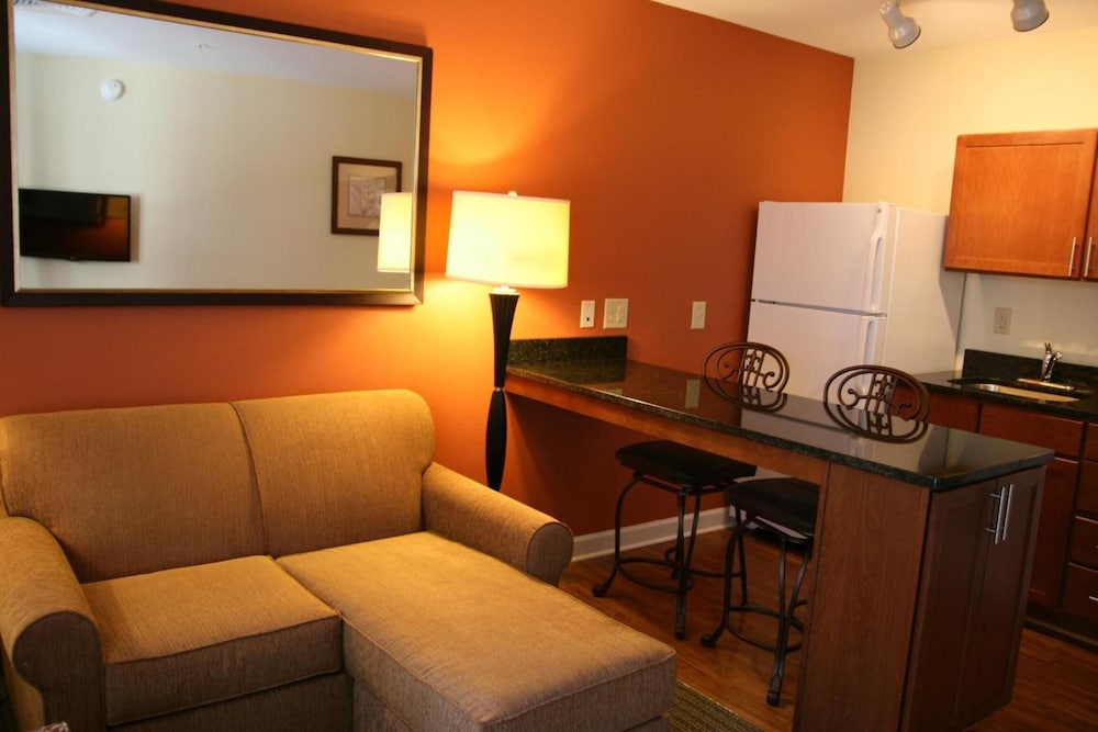 Affordable Suites Fayetteville - photo 19