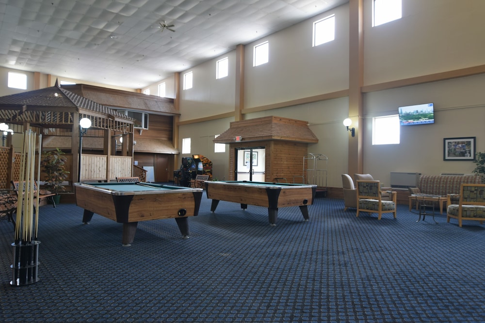 Katahdin Inn & Suites - photo 29