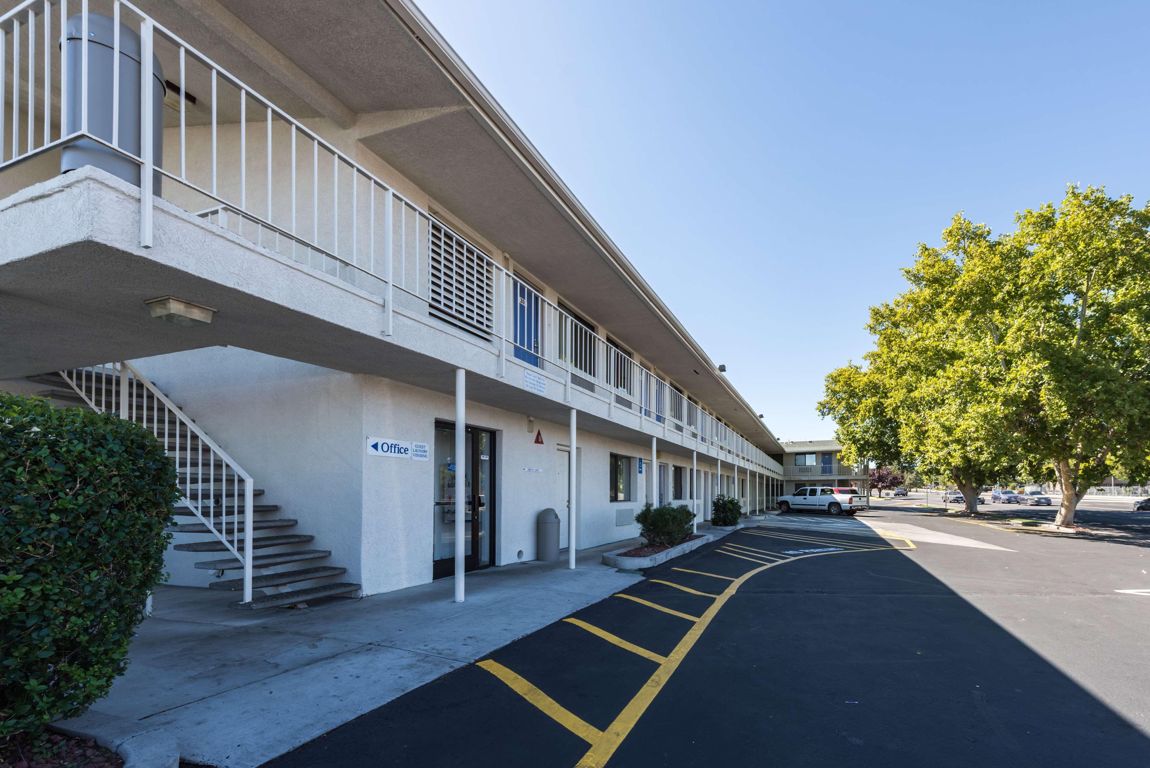 Motel 6 Reno NV Virginia Plumb - photo 25