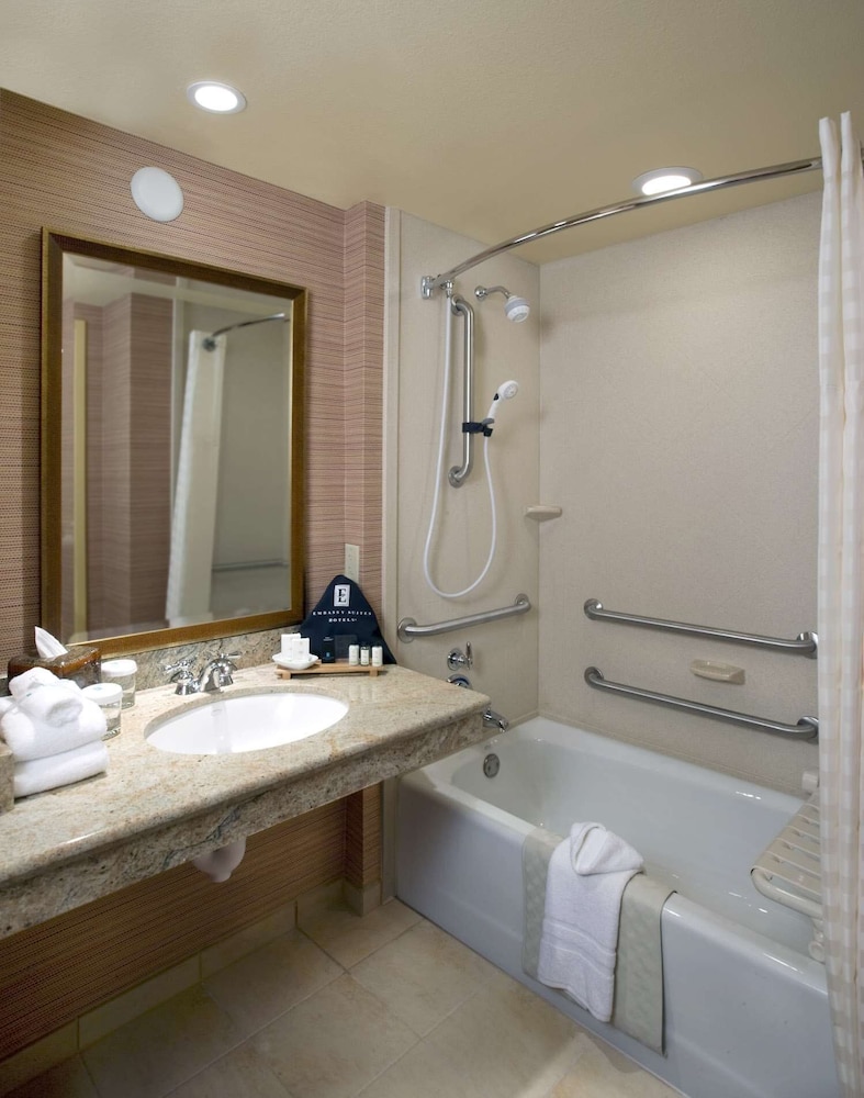 Embassy Suites by Hilton Loveland Conference Center - photo 30