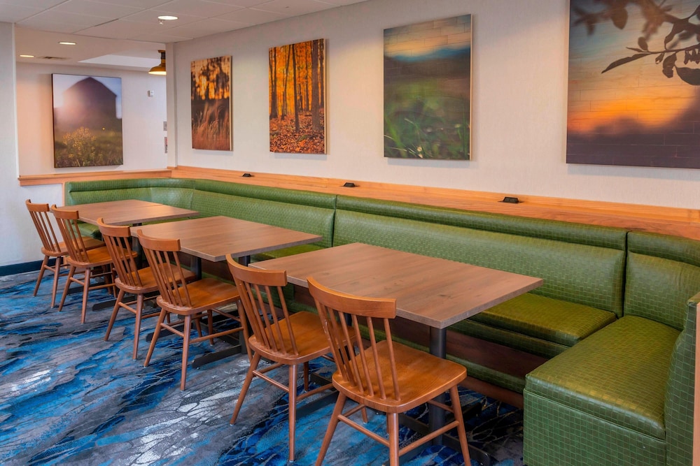 Fairfield Inn & Suites by Marriott Bend Downtown - photo 30