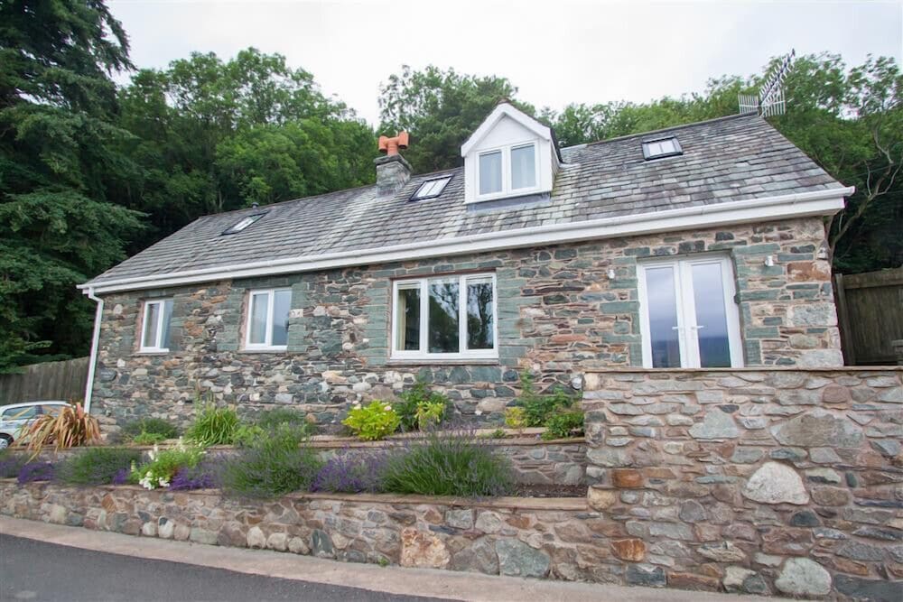 Dancing Beck Cottage — 4-Star Luxury Hotel in Keswick, United Kingdom