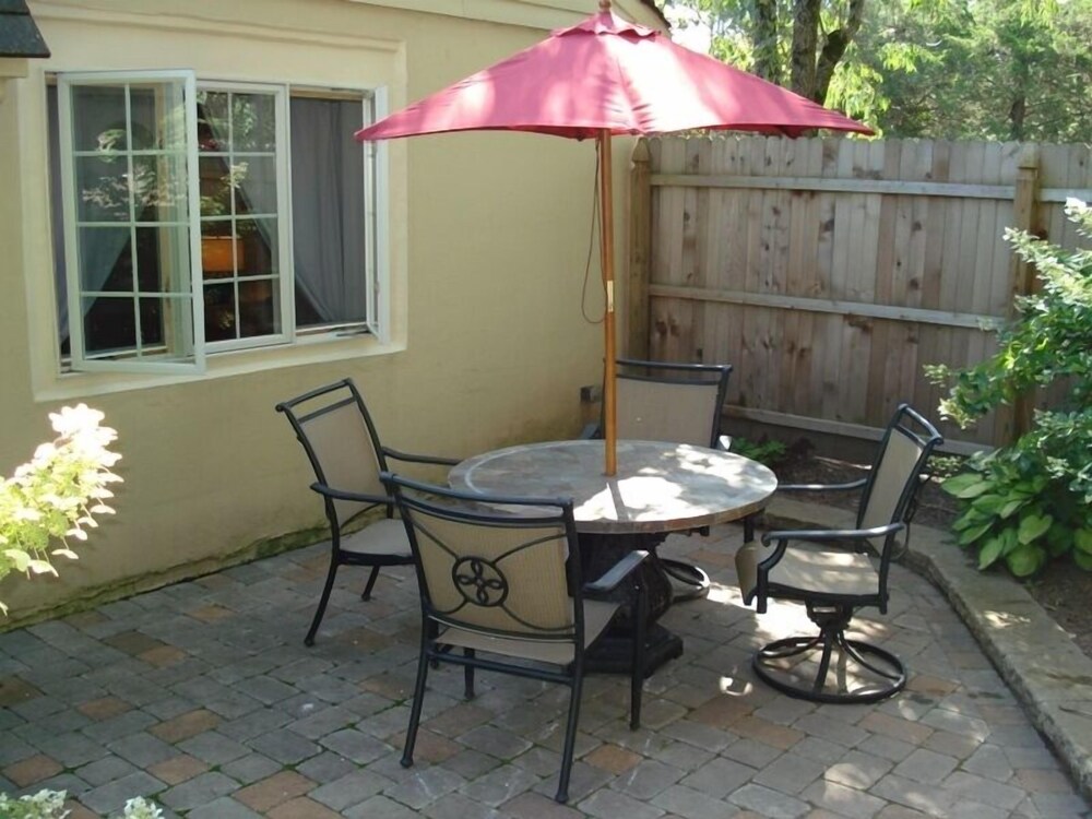 The Raven Resort - photo 16