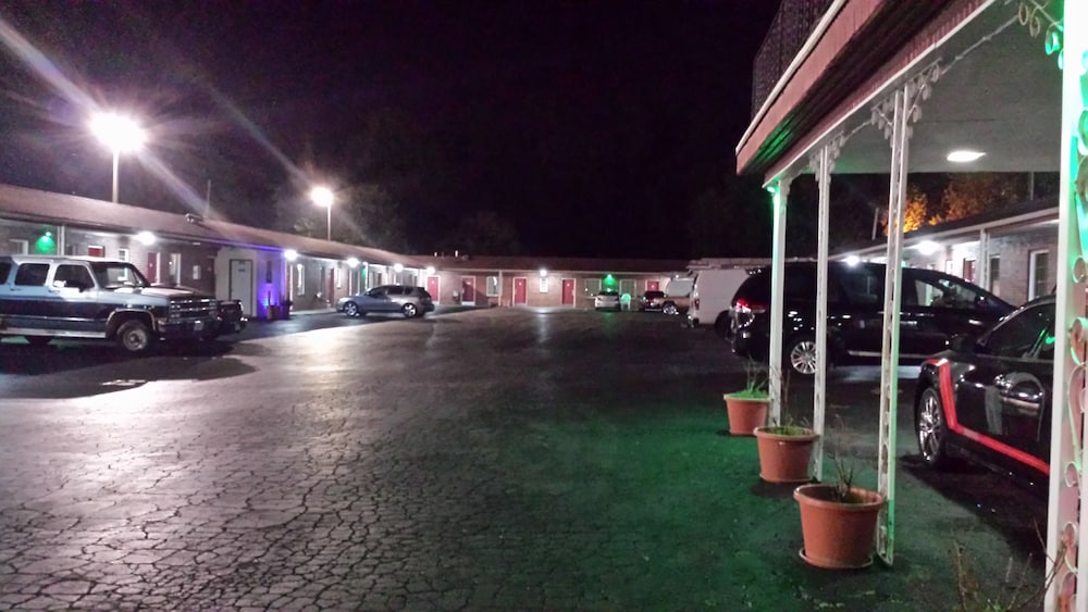 American Inn Sedalia - photo 27