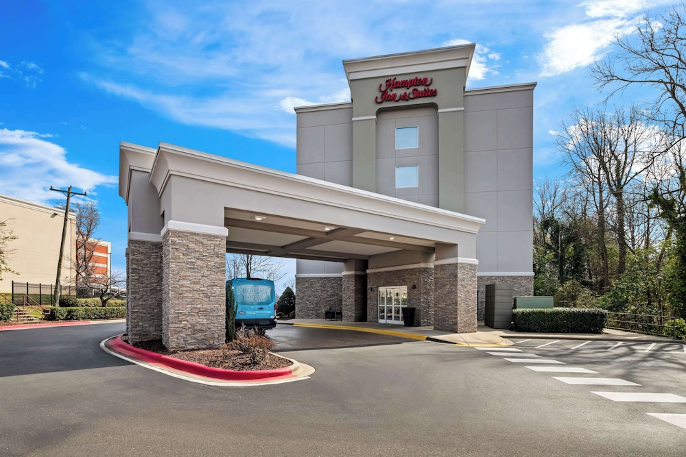 Hampton Inn & Suites Charlotte Airport - photo 56