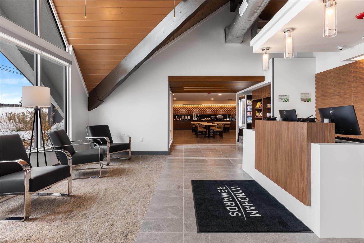 Wingate by Wyndham Geneva at SPIRE Academy - photo 4