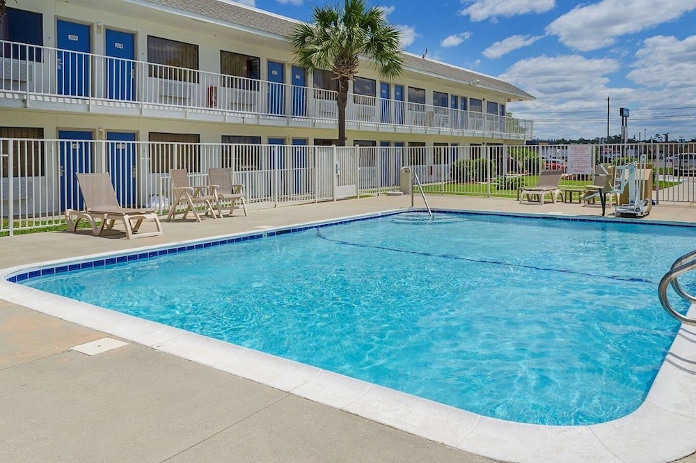 Motel 6 Gulfport in Gulfport, United States