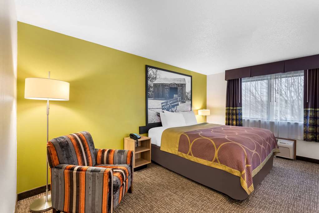 Super 8 by Wyndham Oelwein - photo 29