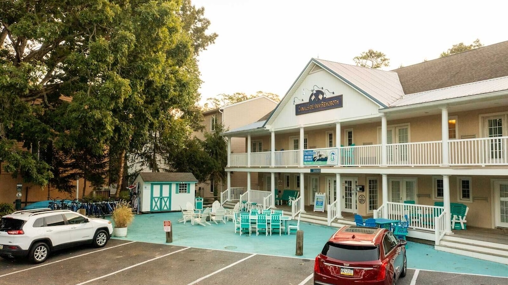 Canalside Inn - photo 162