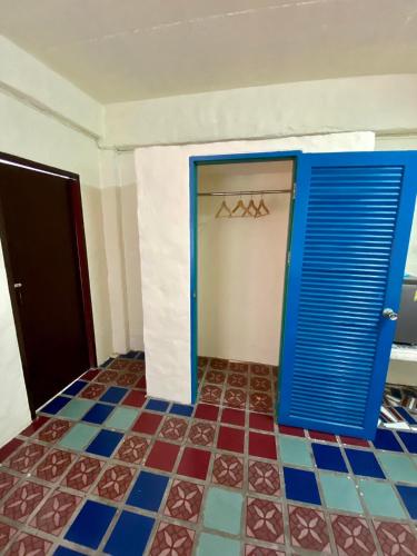 Ratanawong Place 402