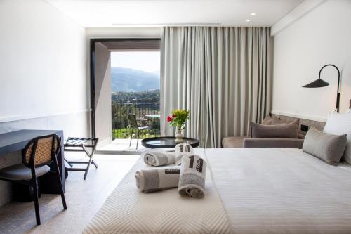 11Suites — 4-Star Luxury Hotel in Aigio, Greece
